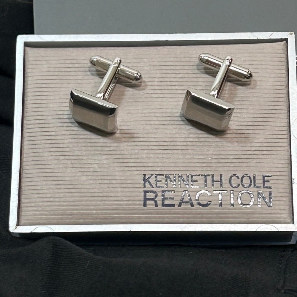 Kenneth Cole REACTION‎ Silver Tone Rectangular Cufflinks with Box